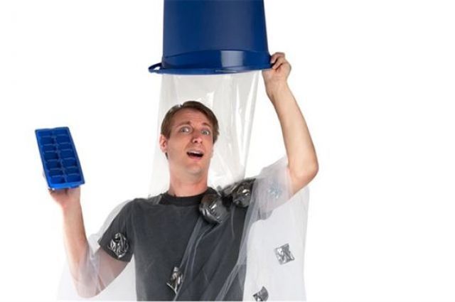 Bucket Challenge'ın kostümü çıktı!